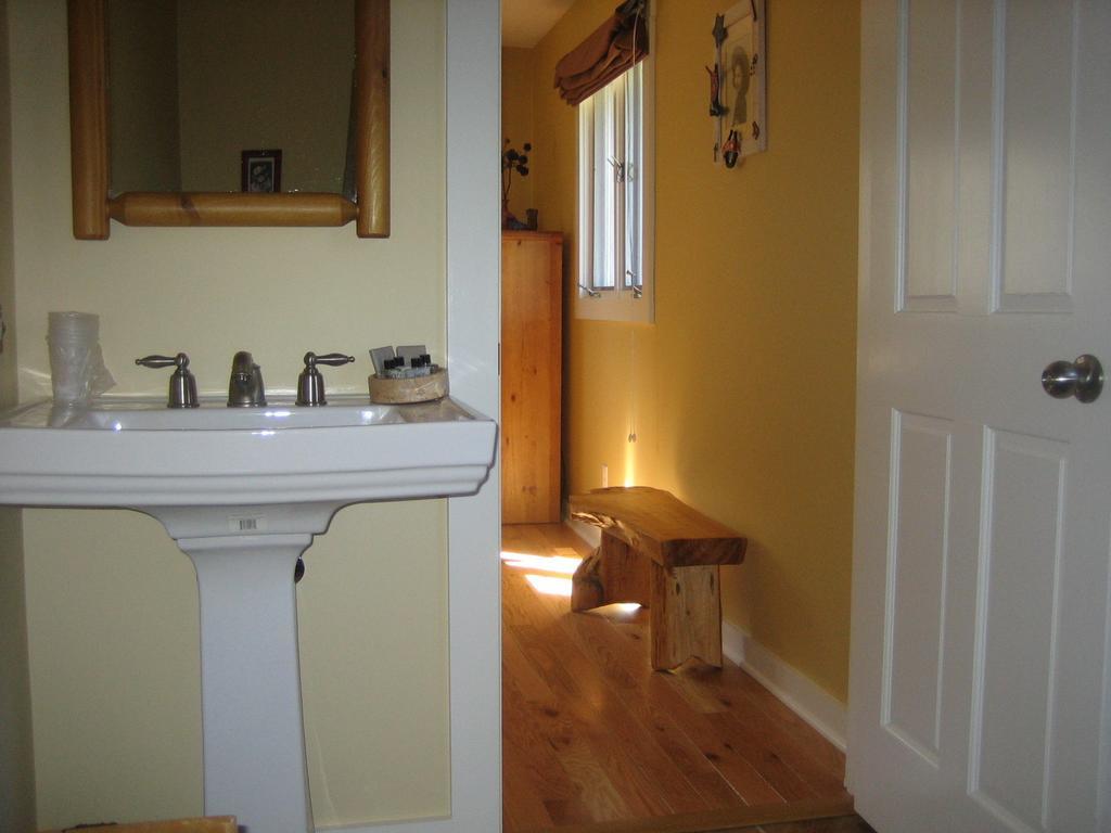 Harbert House Bed And Breakfast Room photo