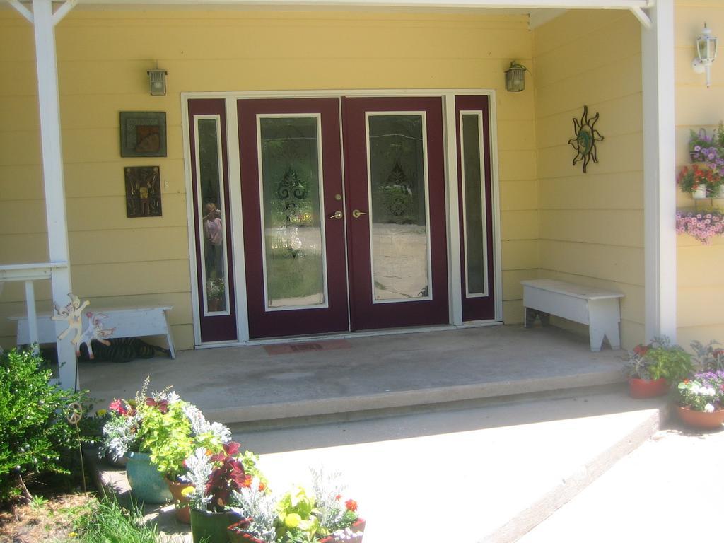 Harbert House Bed And Breakfast Exterior photo