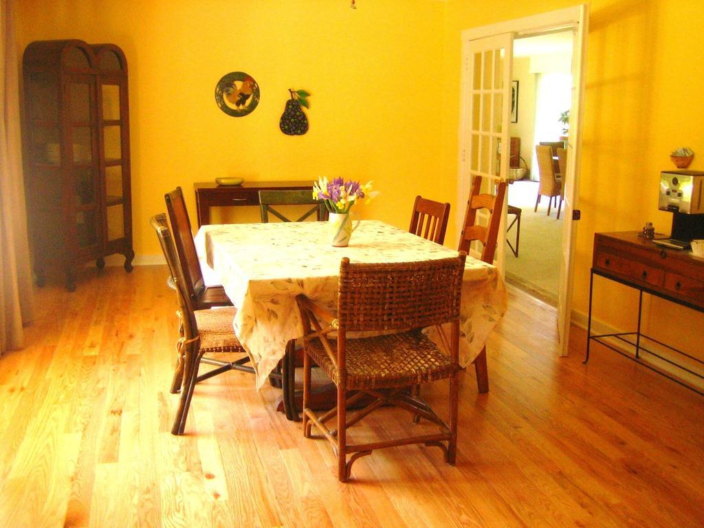 Harbert House Bed And Breakfast Exterior photo